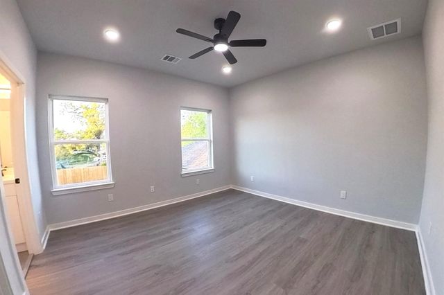 2832 Mansfield Street, Houston, TX 77091