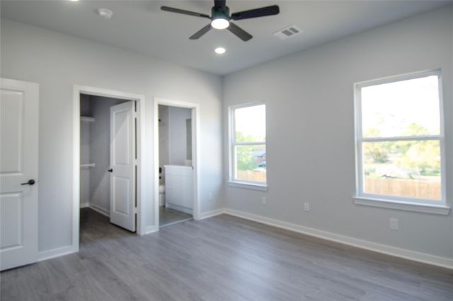 2832 Mansfield Street, Houston, TX 77091