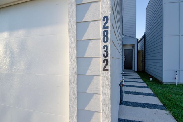 2832 Mansfield Street, Houston, TX 77091