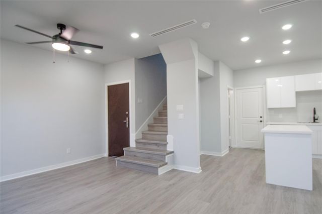 2832 Mansfield Street, Houston, TX 77091