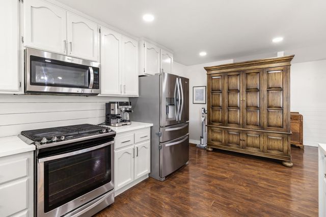 18920 Nugget Way, Plymouth, CA 95669