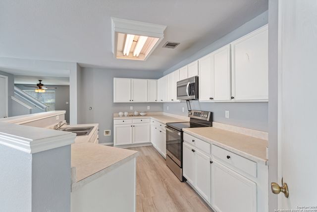 7702 Mesquite Farm, San Antonio, TX 78239