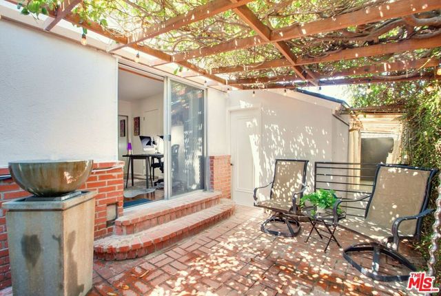 7724 Shady Cove Avenue, Burbank, CA 91504