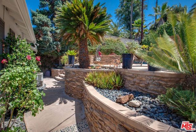 7724 Shady Cove Avenue, Burbank, CA 91504