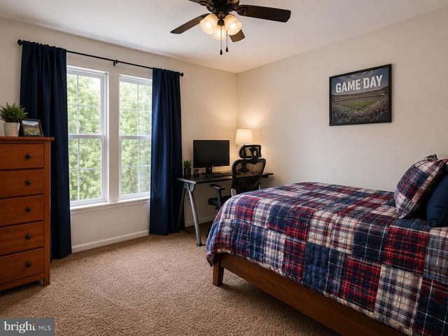 805 CORNSTALK DR, New Castle, DE 19720