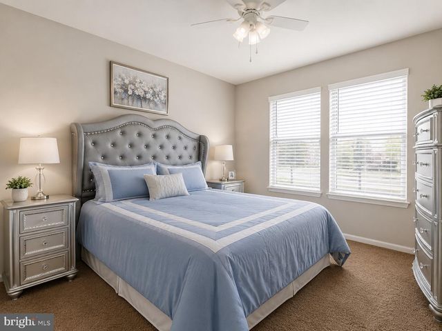 805 CORNSTALK DR, New Castle, DE 19720