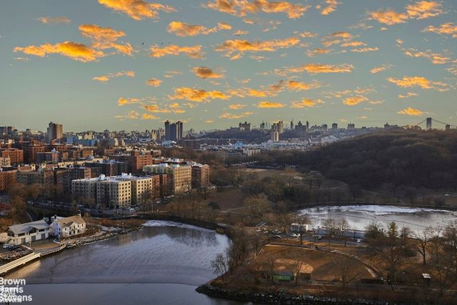 2400 Johnson Ave Apt 1K, New York City, NY 10463