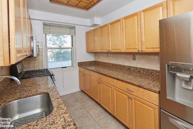 2400 Johnson Ave Apt 1K, New York City, NY 10463