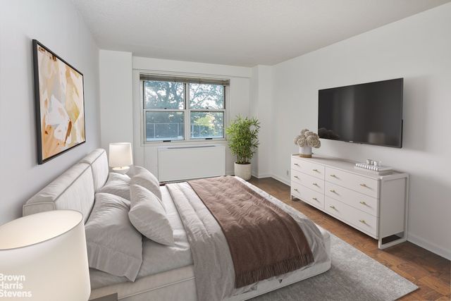 2400 Johnson Ave Apt 1K, New York City, NY 10463