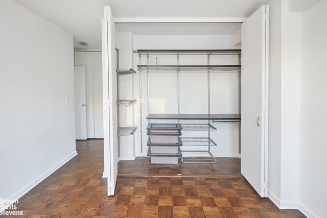 2400 Johnson Ave Apt 1K, New York City, NY 10463