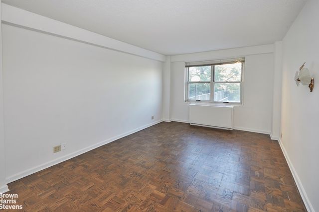 2400 Johnson Ave Apt 1K, New York City, NY 10463