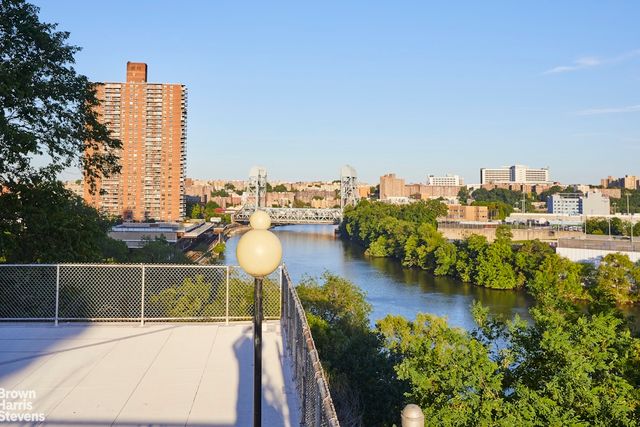 2400 Johnson Ave Apt 1K, New York City, NY 10463