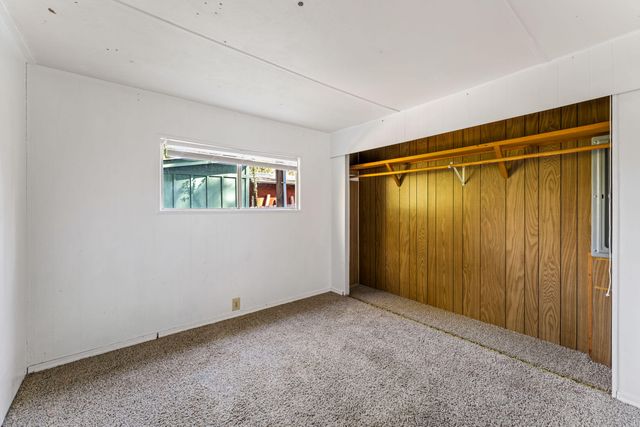 15 Black Oak Drive, Shady Cove, OR 97539