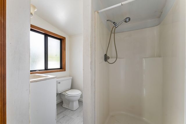 15 Black Oak Drive, Shady Cove, OR 97539