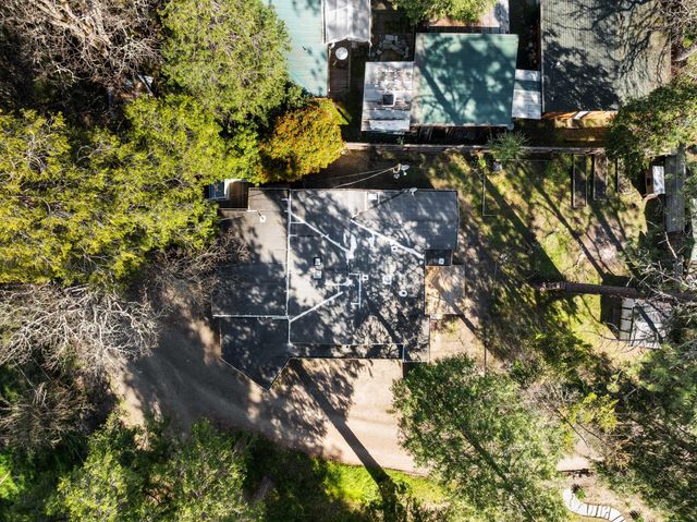 15 Black Oak Drive, Shady Cove, OR 97539