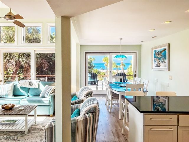 543 Gulf LN, Upper Captiva, FL 33924