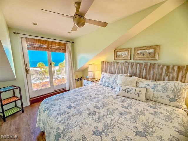543 Gulf LN, Upper Captiva, FL 33924