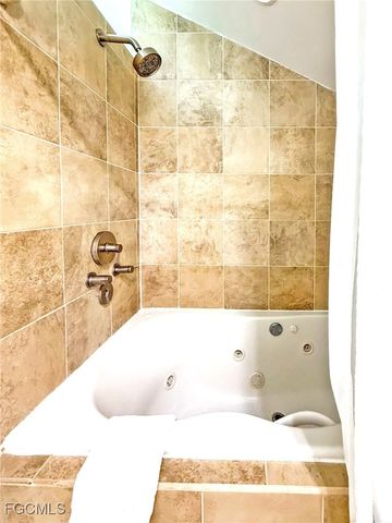 543 Gulf LN, Upper Captiva, FL 33924