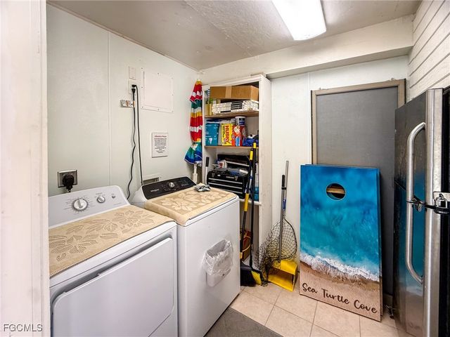 543 Gulf LN, Upper Captiva, FL 33924