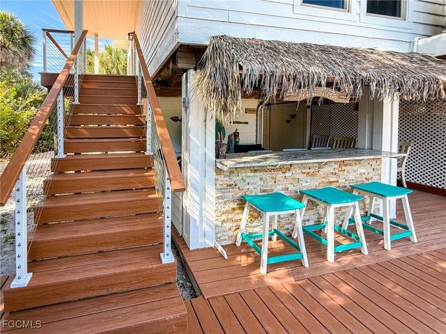 543 Gulf LN, Upper Captiva, FL 33924