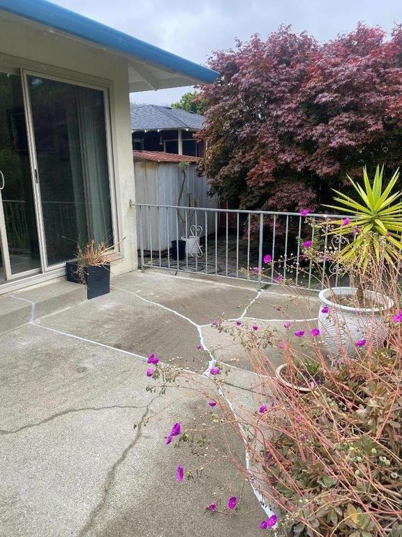 Image 32 of property listing at Address unavailable.
