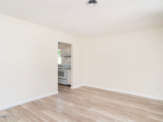 1435 Lanier Court, Burlington, NC 27217