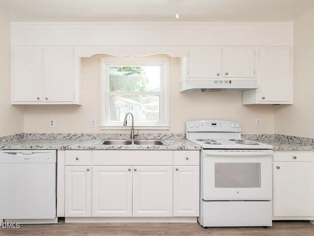 1435 Lanier Court, Burlington, NC 27217