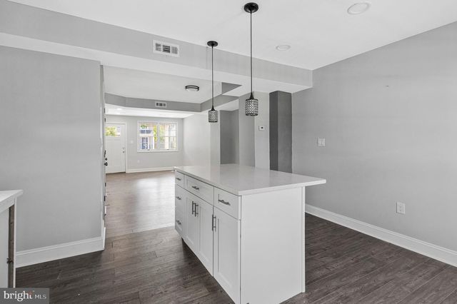 5532 C ST SE, Washington, DC 20019