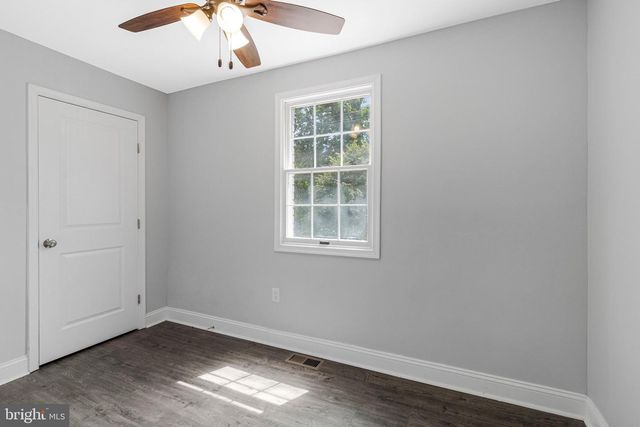 5532 C ST SE, Washington, DC 20019