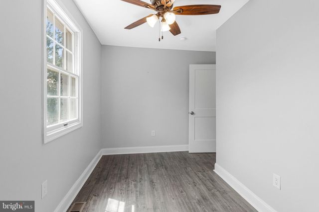 5532 C ST SE, Washington, DC 20019