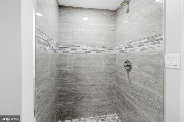 5532 C ST SE, Washington, DC 20019