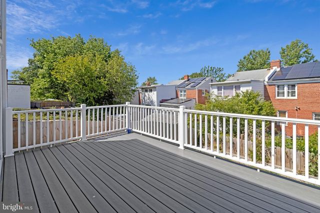 5532 C ST SE, Washington, DC 20019
