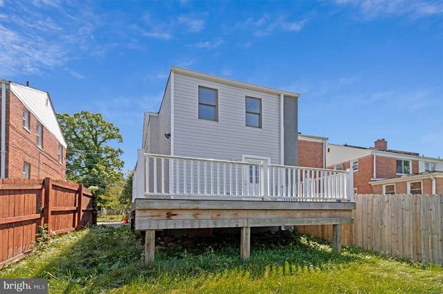 5532 C ST SE, Washington, DC 20019