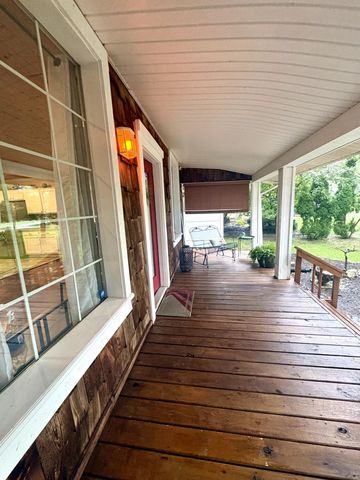 29164 Terrence Street, Livonia, MI 48154