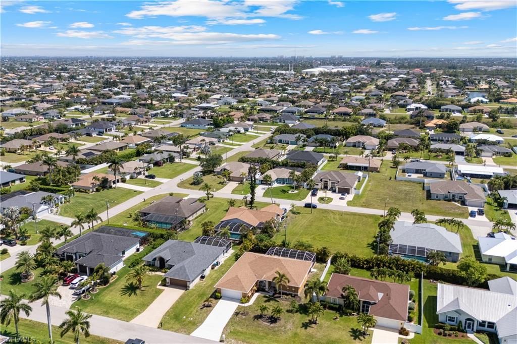 Image 14 of property listing at 2228 26th TER, Cape Coral, FL 33914