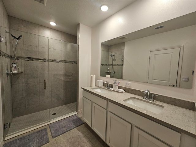 8445 101st Court, Vero Beach, FL 32967