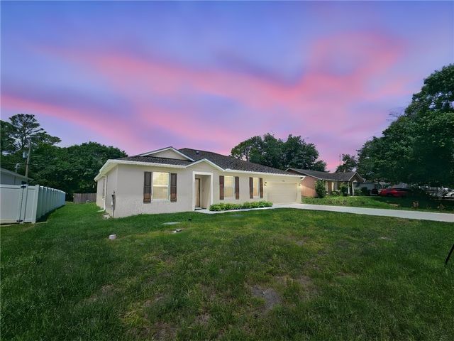 8445 101st Court, Vero Beach, FL 32967