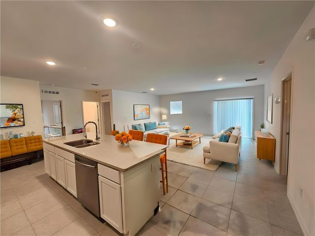 8445 101st Court, Vero Beach, FL 32967