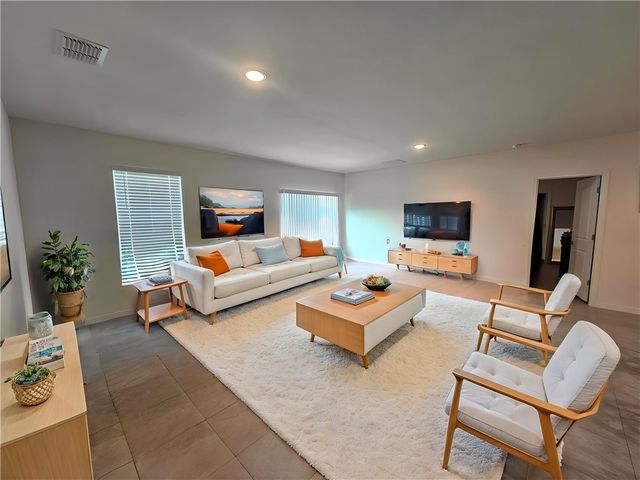 8445 101st Court, Vero Beach, FL 32967
