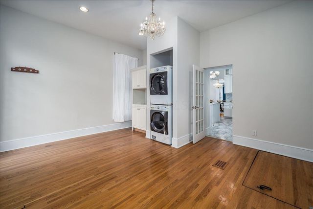 1054 E Long Street, Columbus, OH 43203