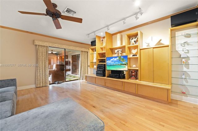 2100 NE 211th Ter., Miami, FL 33179