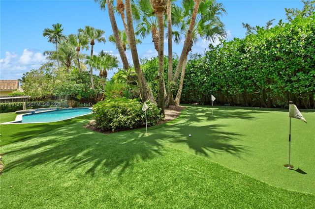 2100 NE 211th Ter., Miami, FL 33179