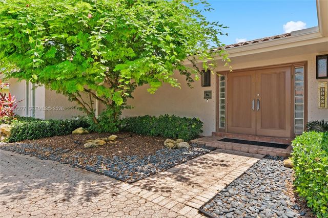 2100 NE 211th Ter., Miami, FL 33179