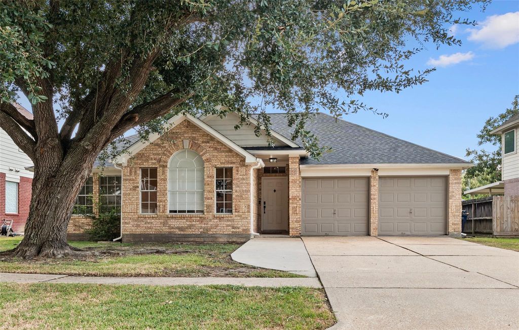 7822 Bighorn Street, Baytown, TX 77521
