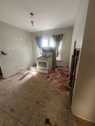 2221 N 73rd Court, Elmwood Park, IL 60707