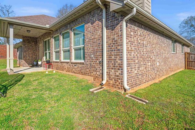 102 Rosebrook Circle, Whitehouse, TX 75791