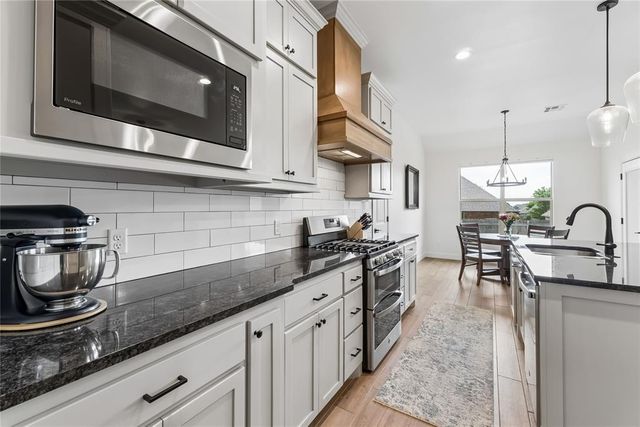 1304 Torrey Pines Road, Norman, OK 73072