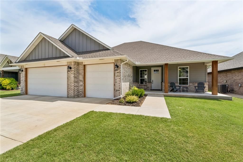 1304 Torrey Pines Road, Norman, OK 73072