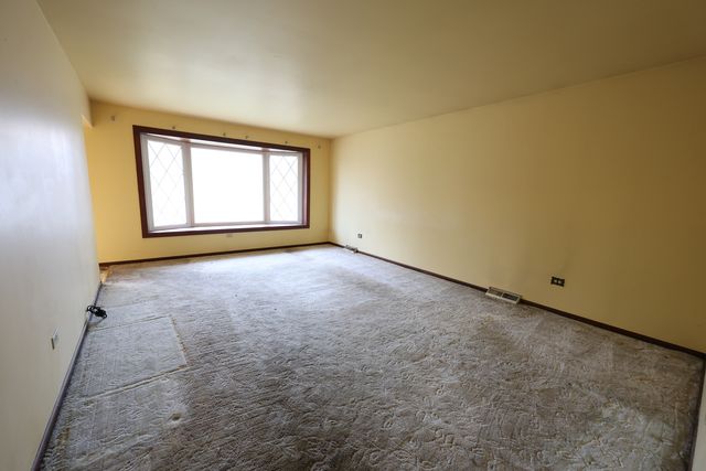 15026 Diekman Court, Dolton, IL 60419