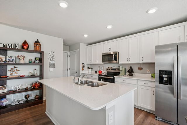 5504 144th Street, Urbandale, IA 50323